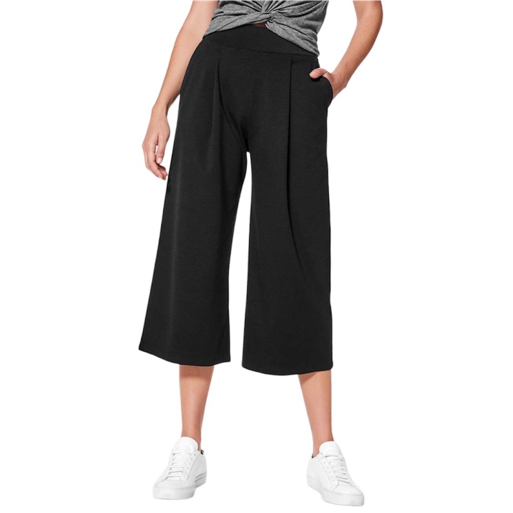lululemon Can You Feel the Pleat  Black Wide-Leg Cropped Pants